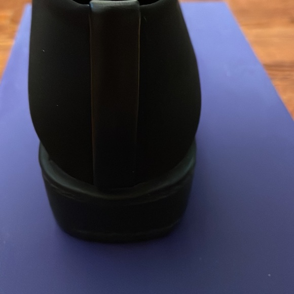 NEW Stuart Weitzman Sofa Black Stretch Pull On Loafer Black.Size 7.Made in Spain - Picture 10 of 14